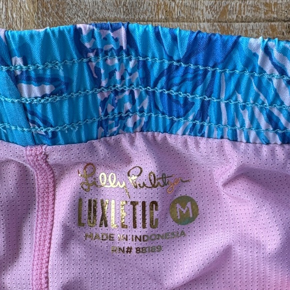 Lilly Pulitzer Girls Floral Shorts M(6/7) - Picture 2 of 5
